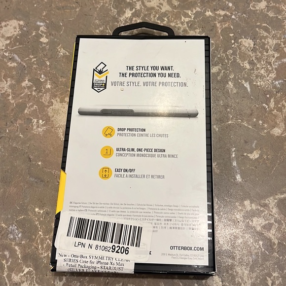 Otter Box Symmetry - iPhone Xs Max - Picture 2 of 3